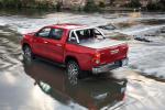 Toyota Hilux 4x4 Raider Double Cab 2018 года (ZA)